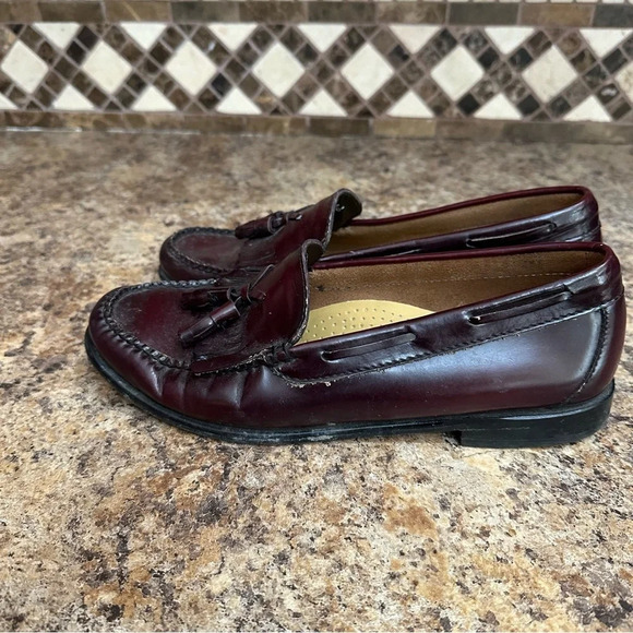 G.H. Bass & Co. Shoes - GH Bass & Co Burgundy Leather Ladies Weejuns size 8.5M Jaclyn Slip On Loafers